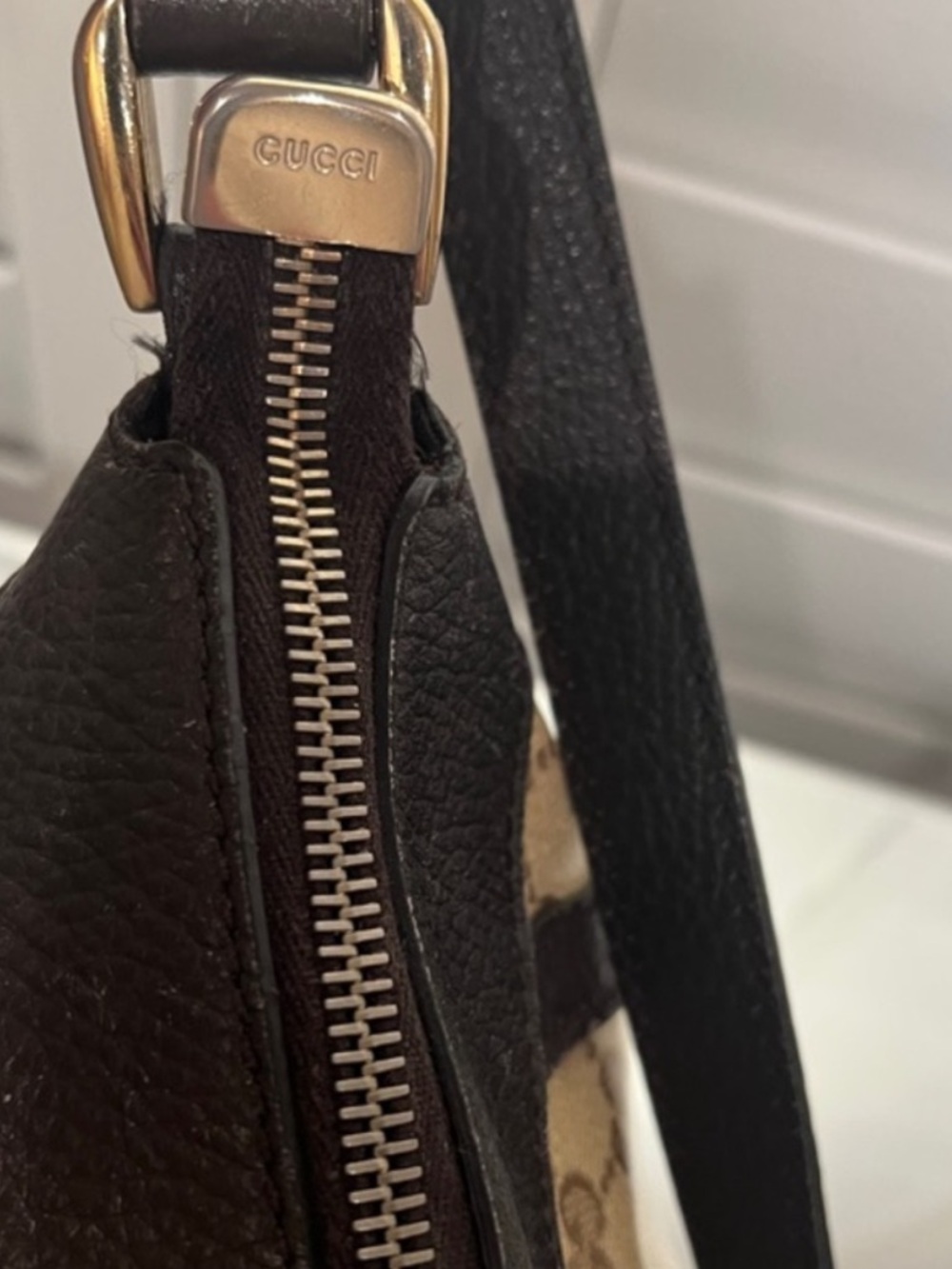 Vintage Authentic Gucci GG Canvas D-Ring
Shoulder Bag Brown Y2K - Picture 9 of 10